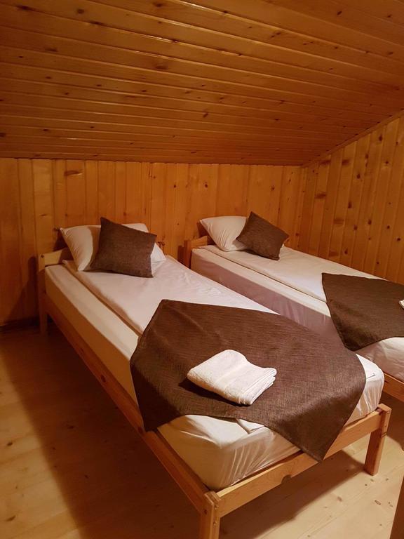 Cabana Sarmis Costesti 外观 照片